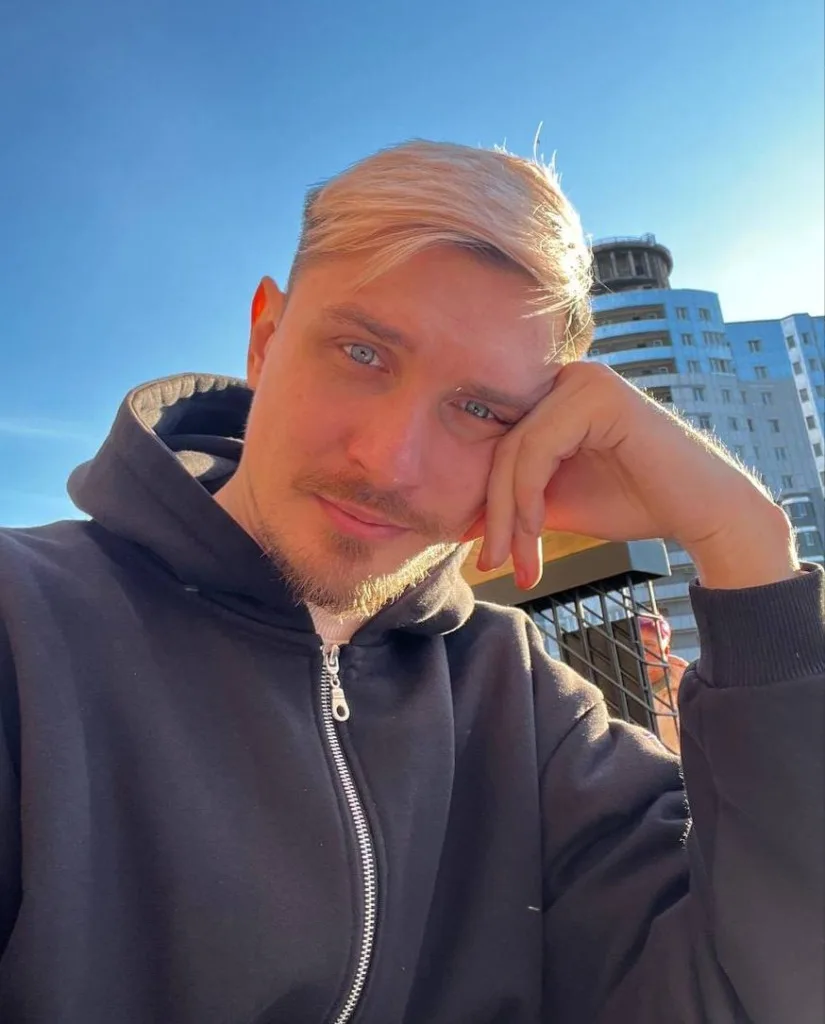 🎉 JackLooney празднует сегодня свой День Рождения, ему исполняется 32 года