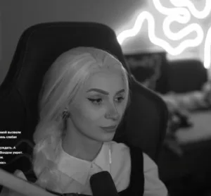 🤔 NelyaRay сделала косплей на Катю из игры «Зайчик»