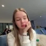 😕 ZakharWW рассказал, что их с женой депортировали из США Подробности будут…