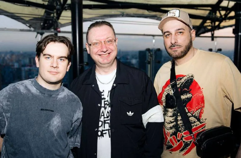 🎉 Batyaoffc празднует сегодня свой День Рождения, ему исполняется 52 года