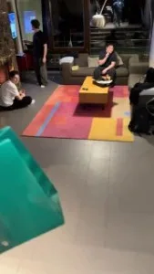 🤔 Buster подарил Limba часы Rolex на день рождения Полное видео доступно в Telegram Смотрите разборы, инсайды 