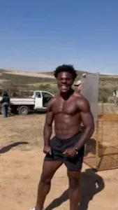 🏃 IShowSpeed устроил забег с гепардом в Южной Африке Во время путешествия по ЮАР Спид решил проверить себя и в