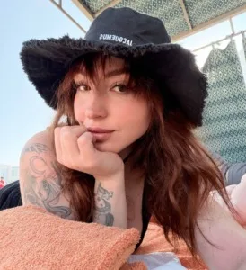 🥳 Sindi празднует сегодня День Рождения, ей исполняется 29 лет