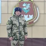 С 23 февраля мужскую половину!