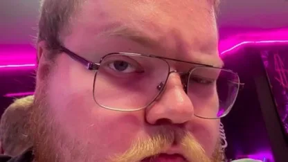 У Антона T2x2 сегодня день рождения! Ему исполнилось 30 лет.