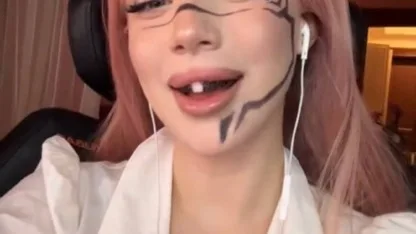 Akyuliych сделала жёсткий косплей на Магическую Битву