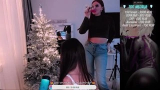 Трогаю голову своей подруги / непонятные звуки