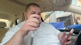 Середній палець  на )