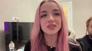 поцелуй даши и никиты