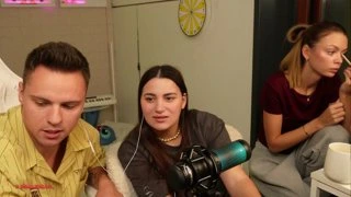 Стрим с Аней "Смотрим реалити 2 серию"