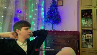 кошку обосал