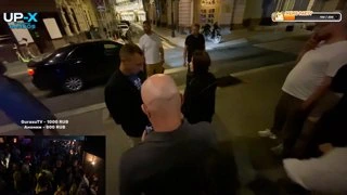 Не очень адекватный посетитель продолжает позориться