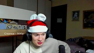 жёлудь и шишка