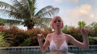 🌴