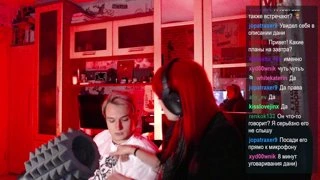 играем в Miside