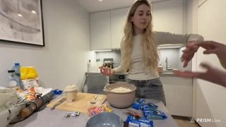 ПОЦЕЛОВАЛ МАРИЮ