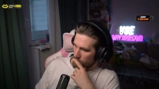 думал что сделает минетик
