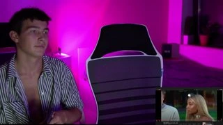 играем в игры, СЛУШАЕМ ДИАСТР, общаемся:3