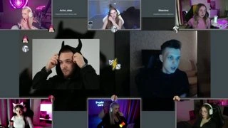 девочки шарят