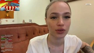 у мужчины нет своих денег