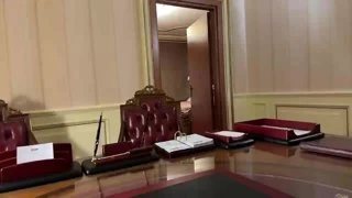 СТОЛ БОССА 