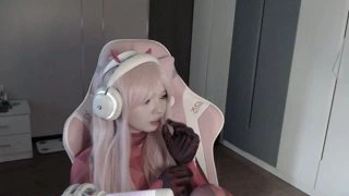 Zero Two Cosplay