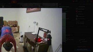 запечатлено падение орешника с комментариями местных жителей