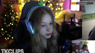 НА НЕЕ