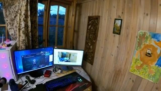 спалился в зеркале