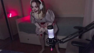 бежит за хейтером