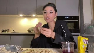 это машина проехала, да, верим...