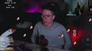 Ролл поет