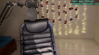 КУРЬЕР ВРЫВАЕТСЯ НА СТРИМ