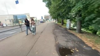 ПРИСТАЛИ НА УЛИЦЕ