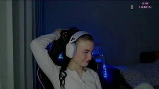 поцелуй для левы
