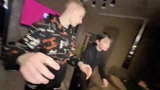 пхвахпхввх, Рома танцует как не знаю кто