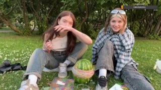 Взорвали арбуз (1068 резинок)