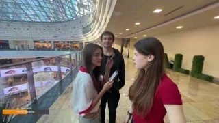 СТОЮ С ДЕВОЧКАМИ ПОКА НЕ ЗАКРИЧУ
