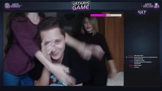 ВЕСЬ В СИСЬКАХ И КИСКАХ