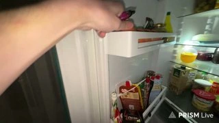 яйцо вывалилось