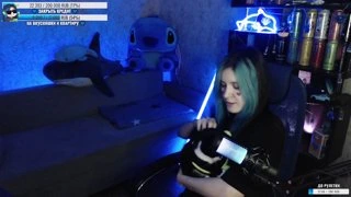 Рик играет на стриме
