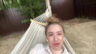 Настя на мальдивах (в деревне) 