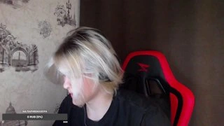 Общаюсь с чатиком <
